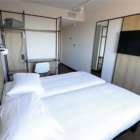 Ibis Jallieu Medipole Hotel